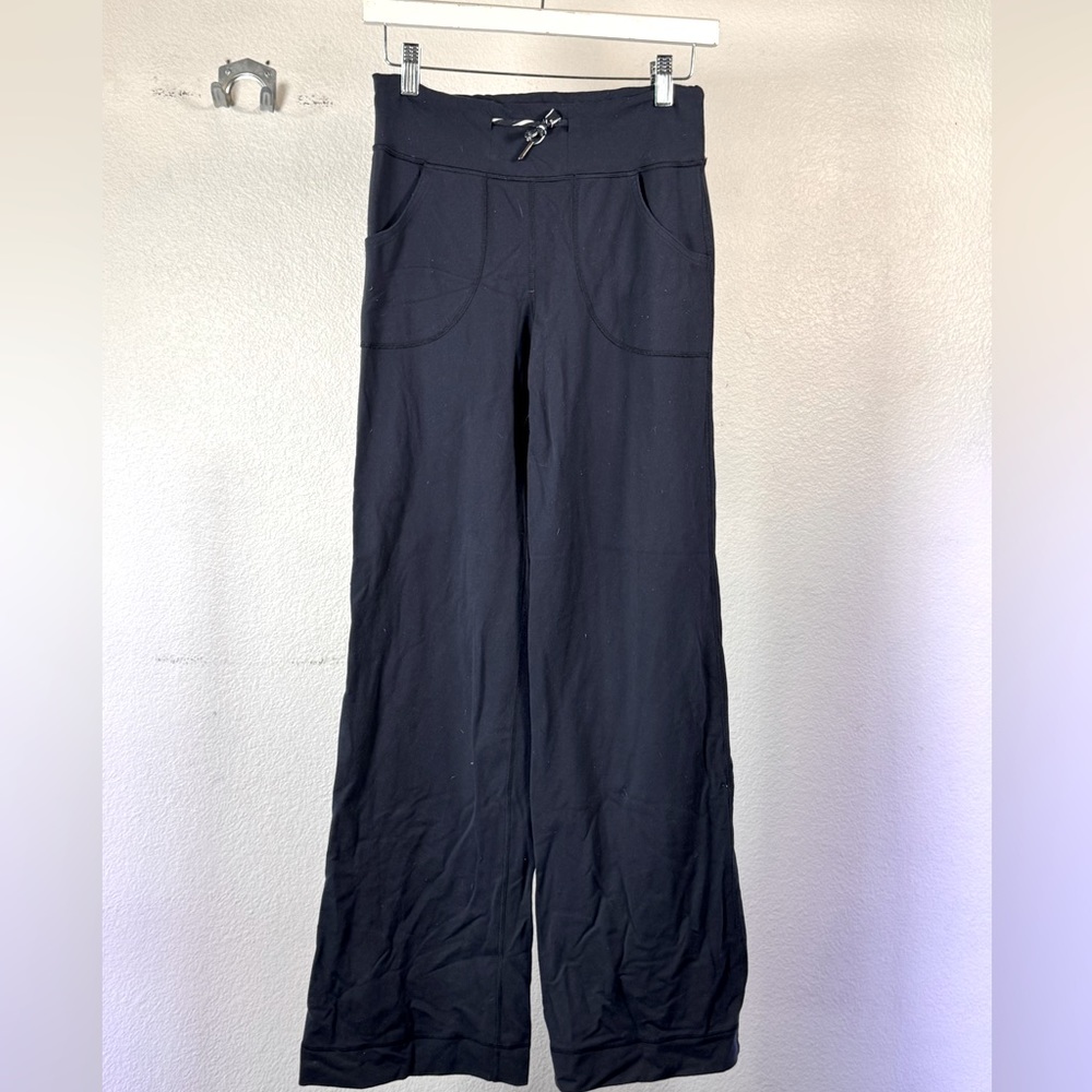 Lululemon sz 4 -Foldover wide legged Navy Pants
